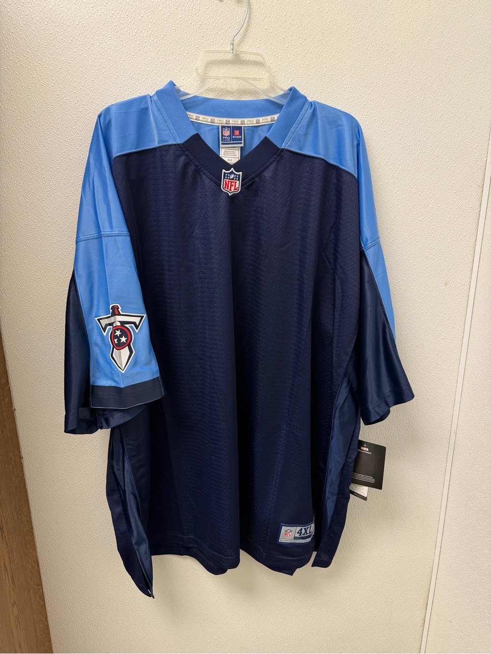 NFL Men's Navy & Light Blue Tennessee Titans Football Jersey